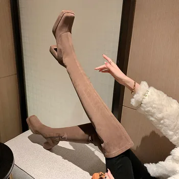Arden Фуртадо/2022 г. Есенно-зимни Дамски ботуши до бедрото, с квадратни пръсти от изкуствен велур, Универсални модни обувки с дебел ток с страничния цип